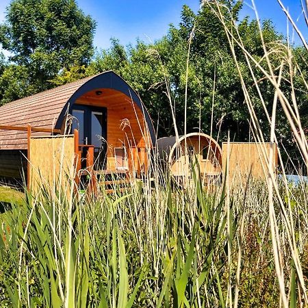 Pod Hotelkamer Aan Het Water Dokkum Extérieur photo