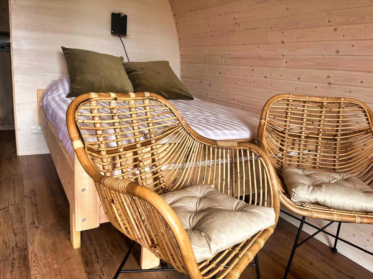 Pod Hotelkamer Aan Het Water Dokkum Extérieur photo