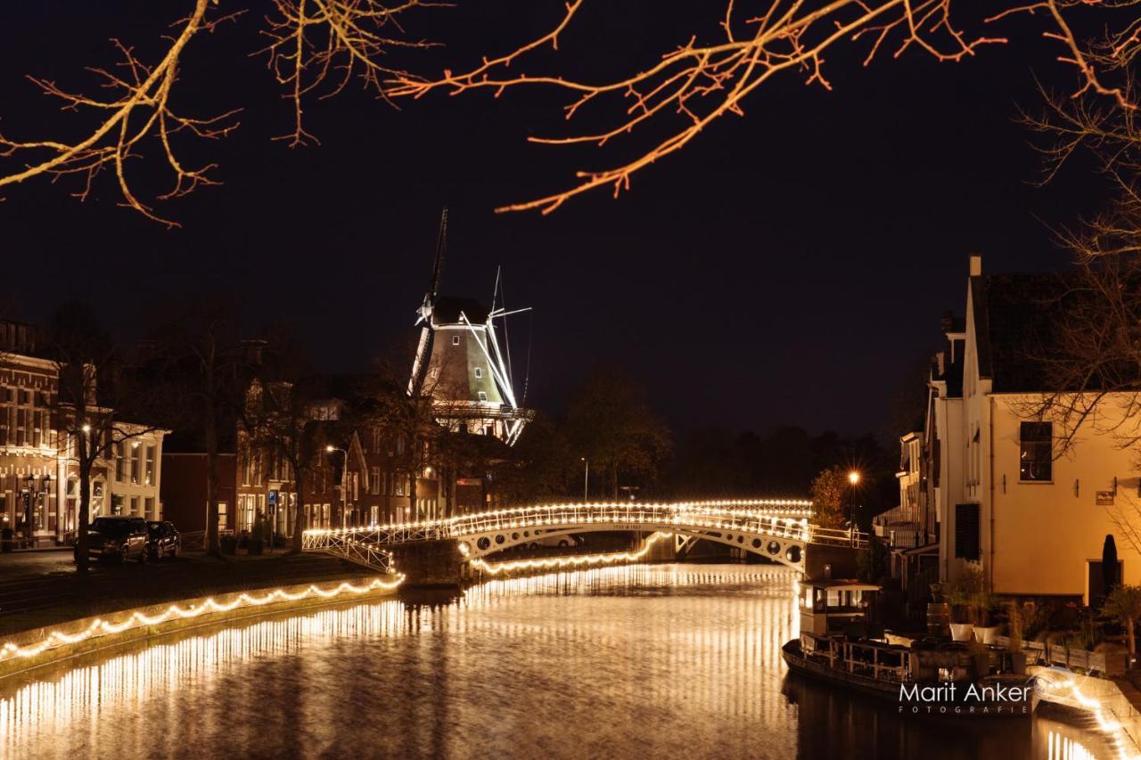 Pod Hotelkamer Aan Het Water Dokkum Extérieur photo